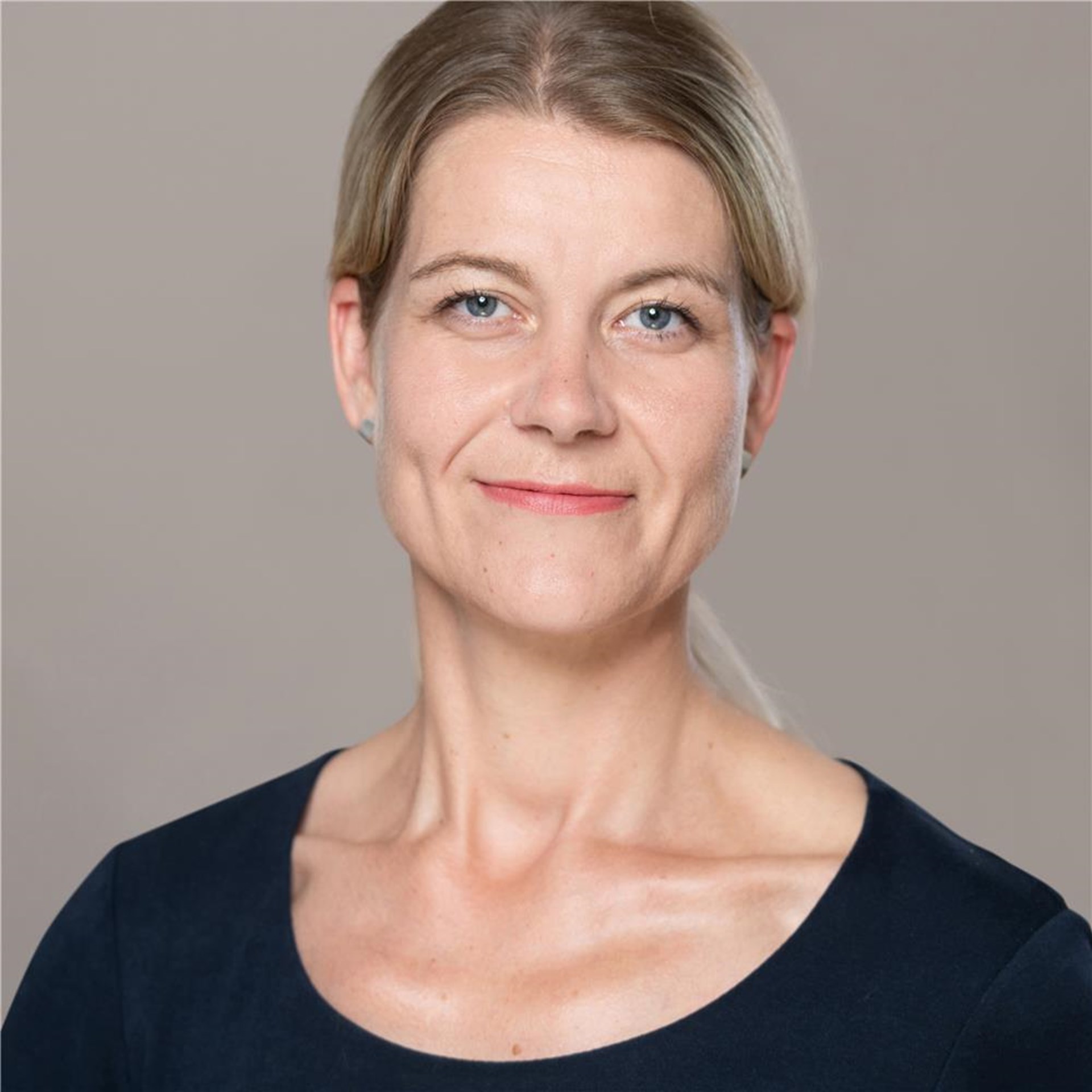 Portrait von Pflegedienstleiterin Christina, Caritas-Pflegestation in Niederzier
